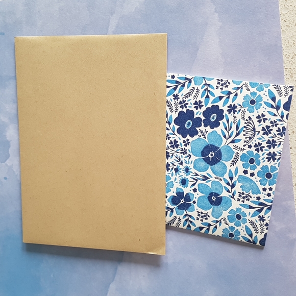 2 pcs Elūm Luxury Card Garden Flowers 5"x7" In. (1 Card with Envelope) - Picture 8 of 12